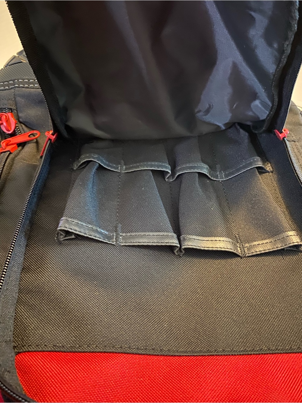 Husky Tool Backpack Heavy Duty Rubber Bottom Storage Bag Cushion Back Red Black - Picture 10 of 16